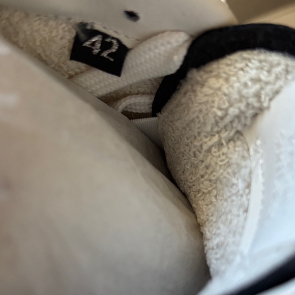 P448 Men’s Black and Gray With metallic Finish Leather Sneakers. NWT Siz 42 9US - Picture 5 of 5